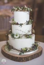 Rustic Chic Weddings For One Truly Chic Wedding Day Advice Number 6624225636 Georgeous Rusticinspira Floral Wedding Cakes Wedding Cake Rustic Floral Wedding