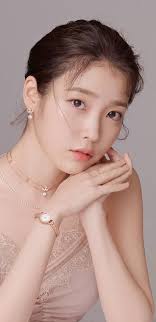 아이유 제이에스티나 폰 배경화면 & 잠금화면 45장 (갤럭시 노트8, 노트9, S8, S9)