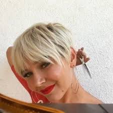 Kurze haare trendfrisuren undercut männer. 43 Bester Kurzhaarfrisuren Bilder Fur 2020 Bester Kurzhaarfrisuren Bilder Ideen In 2020 Frisuren Kurze Haare Blond Bob Frisur Bob Frisuren Kurz Stufig