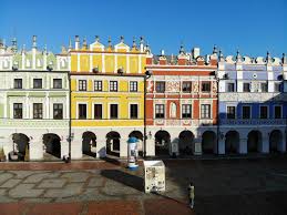 Sklep budowlany castorama powstał w 2011 roku w toruniu w okolicach szosy bydgoskiej. Zamosc Po Prostu Miasto Idealne Pluskoty W Podrozy