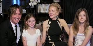 This morning (march 20), keith urban tweeted about a video that he ran across on youtube that impacted him. Golden Globes 2021 Nominee Nicole Kidman Makes Rare Appearance With Kids And Keith Urban