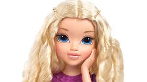 Since i upgraded, i thought it would be fun to post some photos of other dolls i like. Moxie Girlz New Dolls Mga