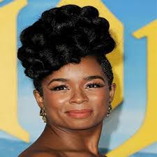 Alexis Floyd's Instagram, Twitter & Facebook