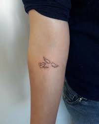 Pin By Ine Strick On Screenshots Tattoos Wings Tattoo Dainty Tattoos