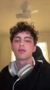 the original song is “mimi” shoutout @Wisp #fyp #seanpitaro #shoegaze  #alternativerock #undergroundmusic #grunge #loathe #whirr #superheaven  #wisp #glare #alternative #numetal #goth #early2000s ...