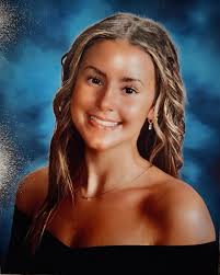 Welcome to Darla Moore-Fall 2025 Freshman Spotlight Name: Hailey Kittrell  Hometown: Virginia Beach, VA I chose the Darla Moore School of Business  because of the high standards they hold for their students,