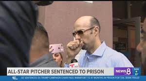 Emprendedor, luchador por las causas justas, amante del deporte y convencido de esta revolucion!!! Former Mlb Pitcher Esteban Loaiza Sentenced To 3 Years In Prison On Drug Charge Cbs8 Com