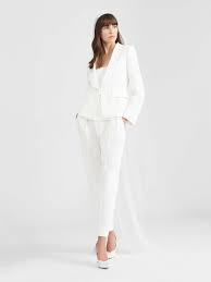 Maybe you would like to learn more about one of these? Tailleur Sposa 2021 20 Modelli Ideali Per Un Rito Civile Io Donna