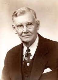 Dr. William James Glass was a native of Clifton in Mason County. He  graduated from the Louisville School of Medicine in 1907 and began his  medical practice in Sissonville that same year.