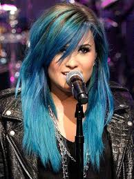 See pictures of demi lovato with different hairstyles, including long hairstyles, medium hairstyles, short hairstyles, updos, and more. Red Carpet Celebrity Hair Photos Worst Celebrity Beauty Looks Demi Lovato Blue Hair Demi Lovato Hair Rockstar Hairstyles