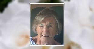 Avery Wilcox's Instagram, Twitter & Facebook