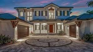 A luxury house plan doesn't have to be a mansion. Luxury House Plans Online Luxury Home Plans Luxury Floor Plans