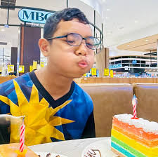 Happy 14th Birthday to my firstborn, Hadif Aryan! Anak yang banyak mengajar  mommy erti menjadi ibubapa, sabar, dan kasih sayang tanpa syarat. Everyday  is a new journey with you. Semoga terus jadi
