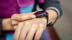 Garmin vívoactive 4, gps smartwatch, features music, body energy monitoring, animated workouts, pulse ox amazon's choice customers shopped amazon's choice for… garmin vivoactive 4. Vivoactive 3 Vs Vivoactive 4 Garmins Smartwatches Im Vergleich