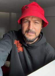 Anybody about to close their usaa account? I'm getting tired of them! Also  if you know someone in need (I know school is coming up) that have a usaa I  don't mind