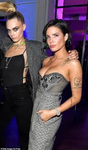 The singer certainly seems to have a type. Cara Delevingne Is Secretly Dating Singer Halsey Three Months After Their Exes Became An Item Daily Mail Online