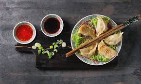 La cocina nikkei es uno de los grandes ejemplos de esa divina fusión. Taller De Cocina Japonesa Convite Madrid