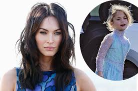 Ноа шеннон грин — первый совместный ребенок голливудской четы меган фокс и брайана остина грина. Syn Megan Foks Poshel Na Detskij Prazdnik V Plate