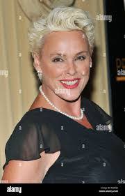 Sonja Nielsen's Instagram, Twitter & Facebook