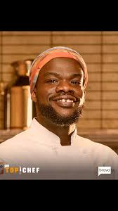 In reality, who do you think is a better singer? Reserve your seat at this  month’s #ChefSeries with @kevindandrea & @chefmannybarella! Book at  Fritai.com #LinkInBio , P.S: Chefs will not be singing ...