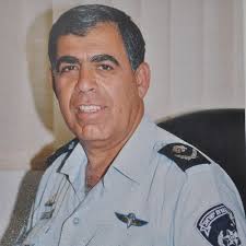 חבורה של נוכלים, אתם אפסים. Mickey Levy ×ž×™×§×™ ×œ×•×™ Facebook