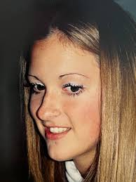 Wishing my oldest daughter, my first born, Lisa Fields-Philpott, a very  happy 40th birthday. 40 YEARS! So very proud of who you are today. Happy  that I got to be your dad!