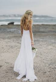 Sie ist nicht nur romantisch, feminin und attraktiv, sondern kann. Strand Brautkleider