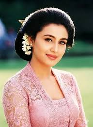 kajolagerwal #durgapuja2025special #bollywood #fblifestyle  #fblifestylefblifestyle #DurgaPuja2025 #hollywood