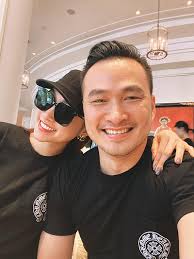 4,196 likes · 2 talking about this. Chi Báº£o Vá»£ CÅ© Chuc Phuc Cho Toi Va NgÆ°á»i Má»›i Vnexpress Giáº£i Tri