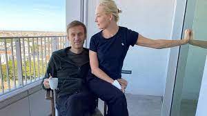 Mit google news kannst du zum thema alexei anatoljewitsch nawalny vollständige artikel lesen, videos ansehen und in tausenden von titeln stöbern. Alexei Navalny Russian Activist Discharged From Berlin Hospital Bbc News
