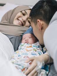 Kekeyi udah glow up langsung putih. 6 Potret Bayi Citra Kirana Dan Rezky Aditya Gemas Banget Pakai Topi Biru Sambil Julurkan Lidah Showbiz Liputan6 Com