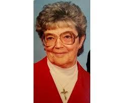 Julie Edmonds's Instagram, Twitter & Facebook