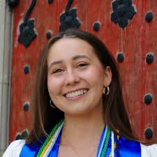 Isabel Tate's Instagram, Twitter & Facebook