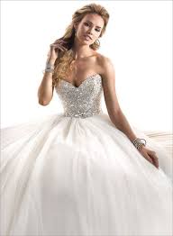 Princess Wedding Dress I Love The Sparkle On Top The Sweetheart Top Wedding Dresses Strapless Ball Gown Wedding Dress Princess Wedding Dresses