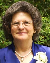 Lois Sumner's Instagram, Twitter & Facebook