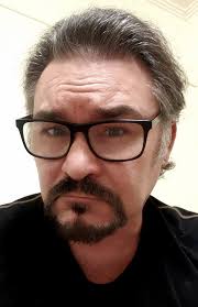 Hey guys, I would like your honest opinion: So I don't do cosplay very  often, but since I really like Arcane, I was thinking of maybe doing one  because why not. I