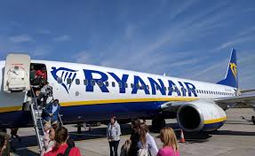 It forms the largest part of the ryanair holdings family of airlines, and has ryanair uk, buzz, and malta air as sister airlines. Review Ryanair Ist Die Airline So Schlecht Wie Ihr Ruf