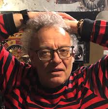 The Rivelin Tunnel The Rivelin Tunnel is a 4.5-mile-long tunnel built  between 1903 and 1909 to carry water from the Derwent Valley to the Rivelin  Valley, supplying Sheffield with water. Here are