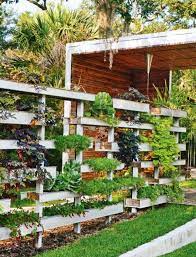 Small Space Garden Ideas Wonder If You Could Set This Up With A Simple Top Watering System And Put Things Tha Small Space Gardening Small Gardens Garden Design