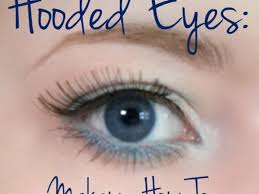This female for example has good eyelid coverage, which makes the result look good. Makeup Tips For Hooded Eyes Bellatory