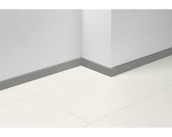 Feinsteinzeug fliesen in holzoptik im format 120x29,5cm jetzt mit 20% rabatt. Sockelleiste Wasserfest Sl5 Edelstahl D001 16x50x2570 Mm Bei Hornbach Kaufen