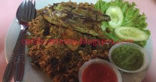 Nasi kebuli ayam, satu resep klasik yang lezat untuk dinikmati setiap hari apalagi untuk berbuka puasa ataupun hari raya lainnya. Cara Membuat Nasi Kebuli Khas Arab Saudi Resep Masakan Indonesia
