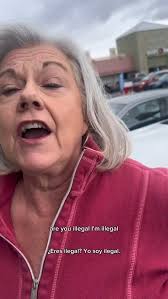 al reno／cheryl Cher puede volver atrás en el tiempo. Y lo hace