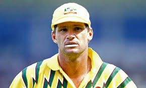 Sydney Thunder duo sent to hospital after sickening collision in BBL  thriller