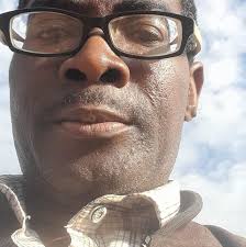 Emmanuel Alonge updated his profile picture.