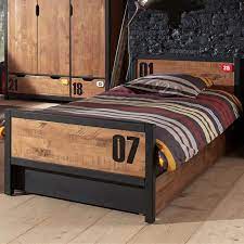 La chambre d'enfant prendra une toute autre allure avec ces lits fonctionnels et pratiques. Lit Pour Ado Industriel En Bois Bronx Marron L 95 X P 210 X H 75 Cm Cdiscount Maison