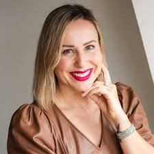 Meet the Finalists, Inspiring Women in CX Award 2025 — Women in Customer  Experience