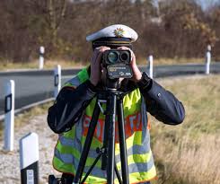 Autoturismul echipat cu o remorca poate circula pe autostrada? Germania Amenzi Mai Severe Pentru È™oferi Din 2019 Trans Info