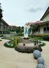 Pin By Nora Natalie On Church Prayer Garden Marian Garden Rosary