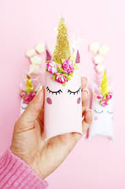 Es ist weihnachtszeit und wir haben für euch die besten weihnachtsgeschenke gesammelt! Einhorn Schachtel Aus Klopapierrollen Falten Diy Geschenkverpackung